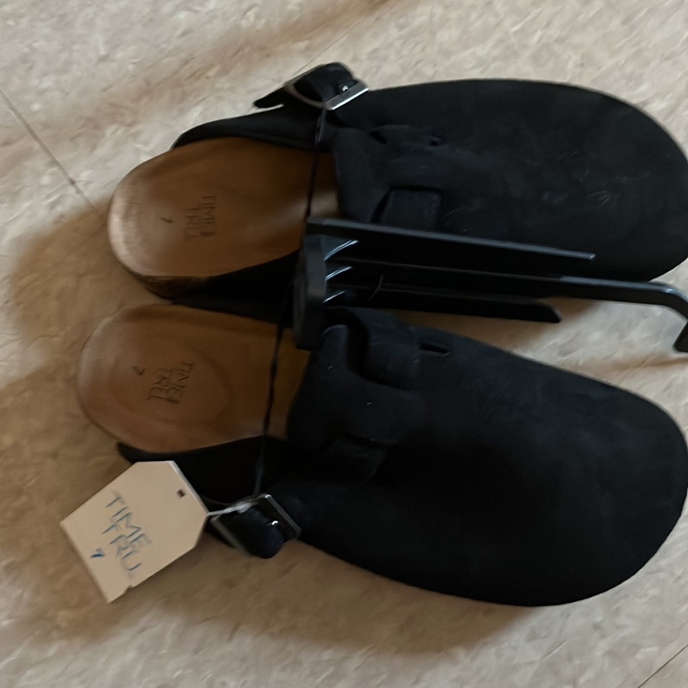New with tags slip ons clogs